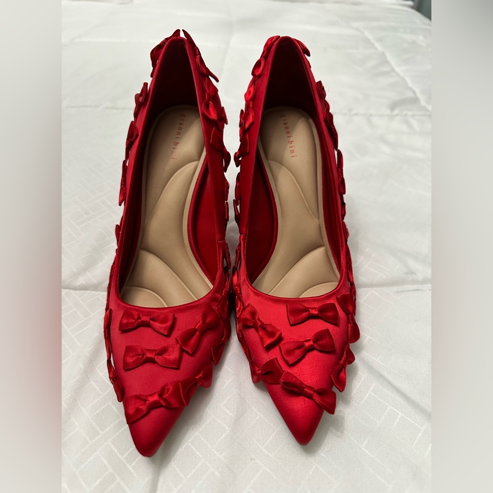 Gianni Bini Red Bow-Adorned Heels